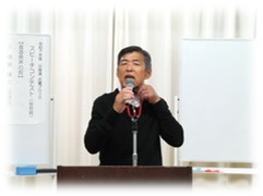 電動式人工喉頭(公財)阪喉会 得田 好信のお写真